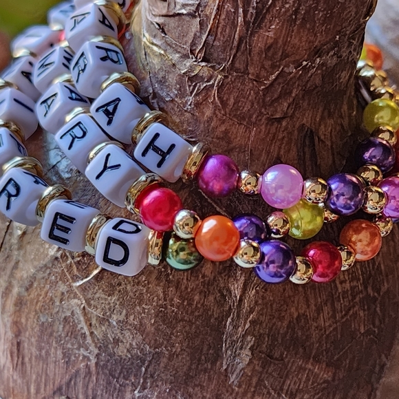 Sanderson Sisters Hocus Pocus Beaded Bracelets - Picture 9 of 11